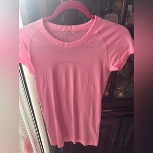 Lulu lemon swifty pink athletic shirt